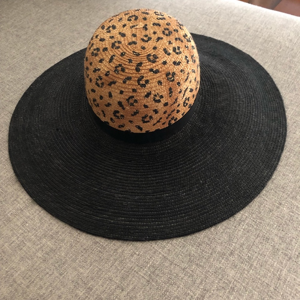 Liz Claiborne Hat